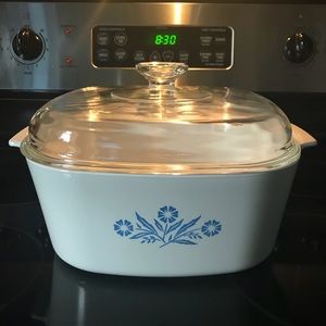 Corning Cornflower Blue Casserole w/Lid